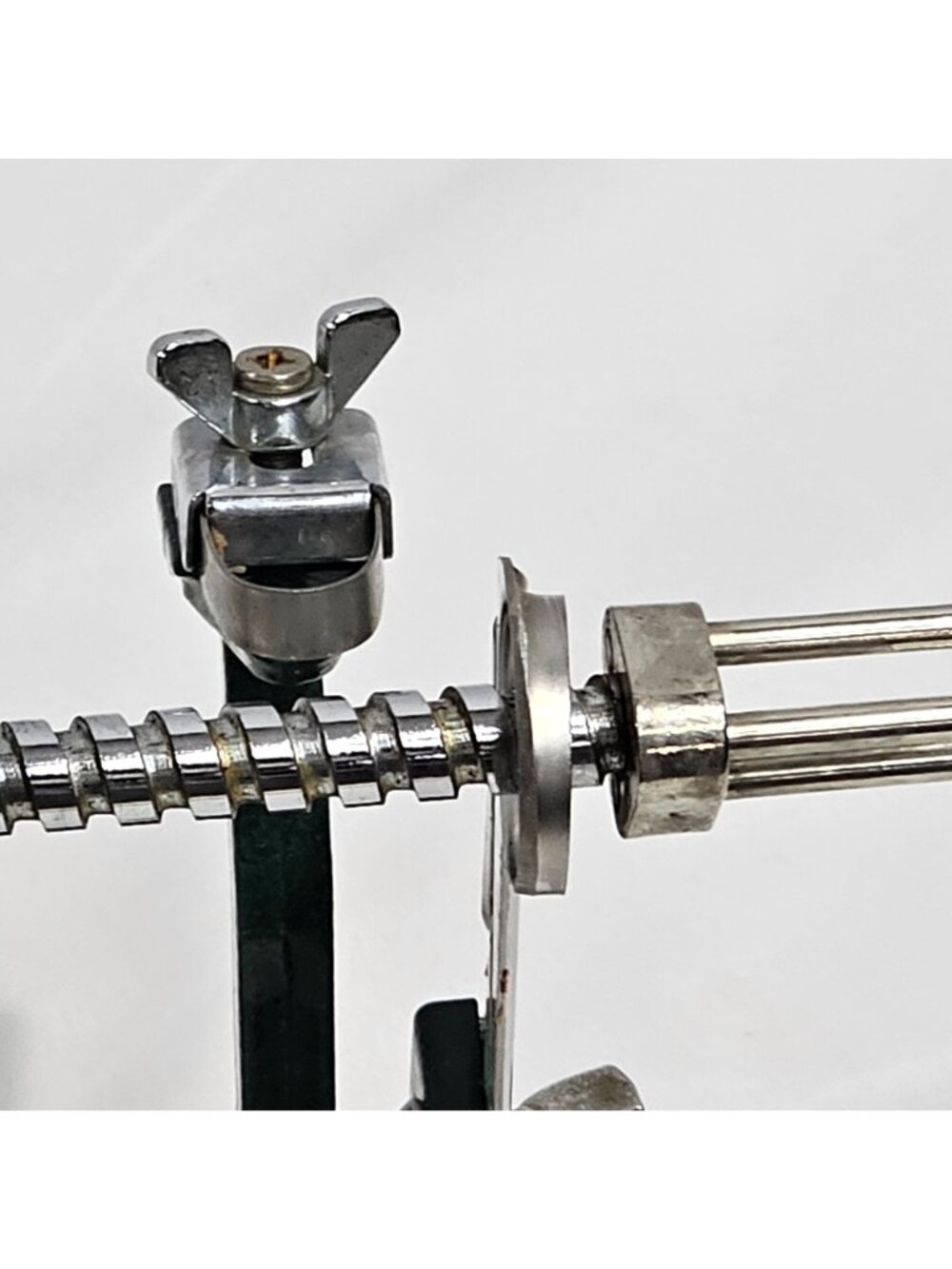 Heavy-Duty Manual Apple Peeler Corer Slicer With Suction Base & Wooden Handle - Picture 6 of 9